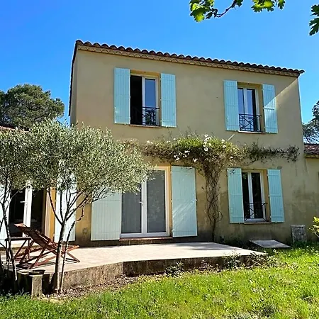 Les Marguerites 3* فير بونت دي غارد